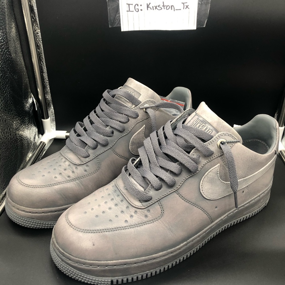 Nike Air Force 1 x Pigalle